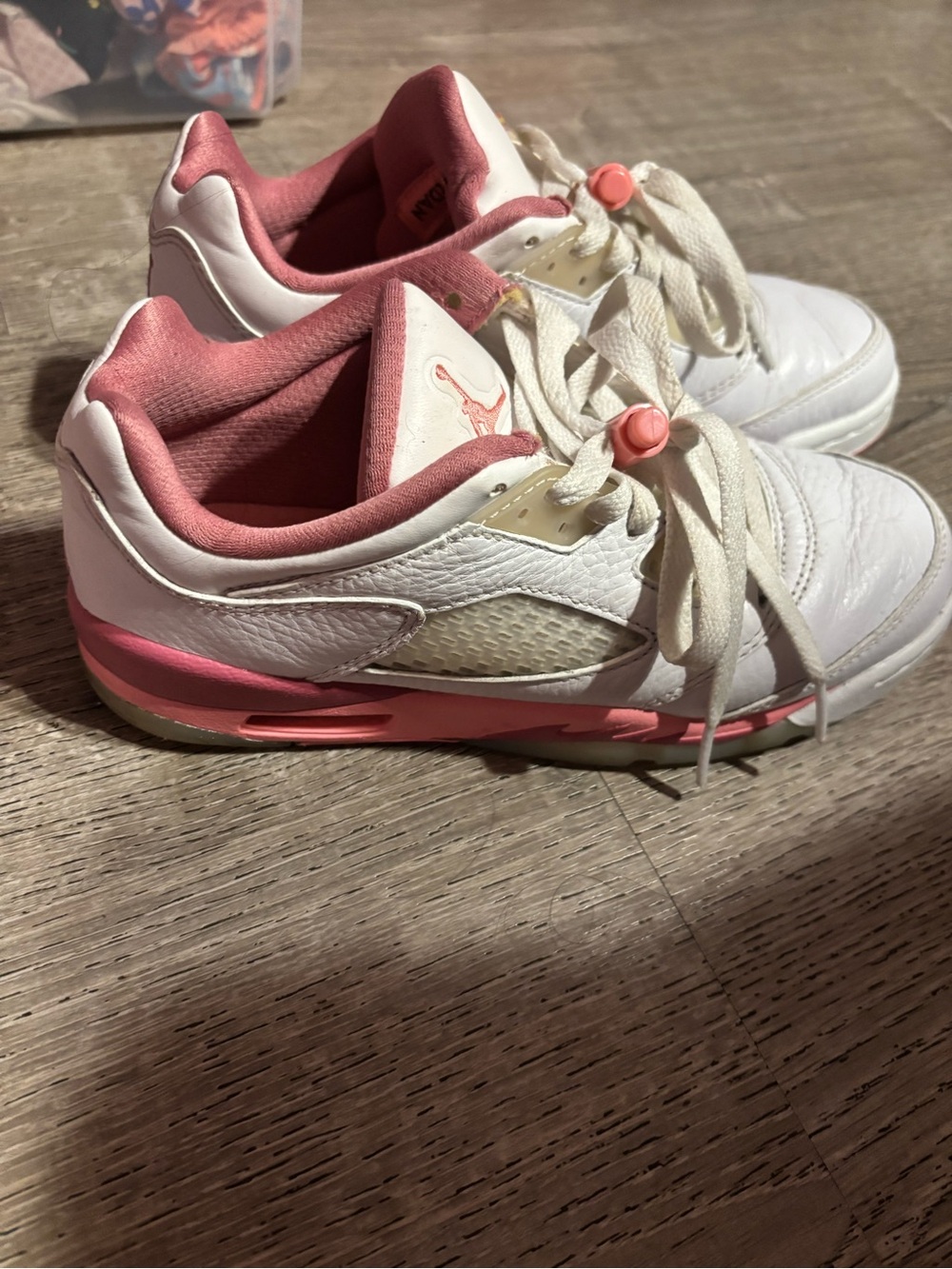 Jordan White & Pink Low-Top Retro Sneakers - Picture 2 of 4